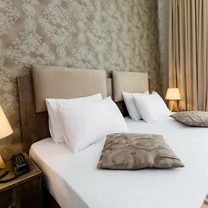 https://hotel-makona.alltbilisihotels.com